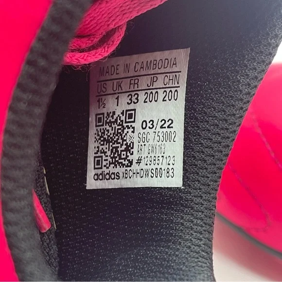 Adidas Girls Cleats in Adorable Pink Size: 1.5 Little Girls - Picture 11 of 11